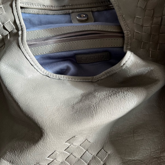 Soft and supple beautiful grey handbag - Picture 6 of 11